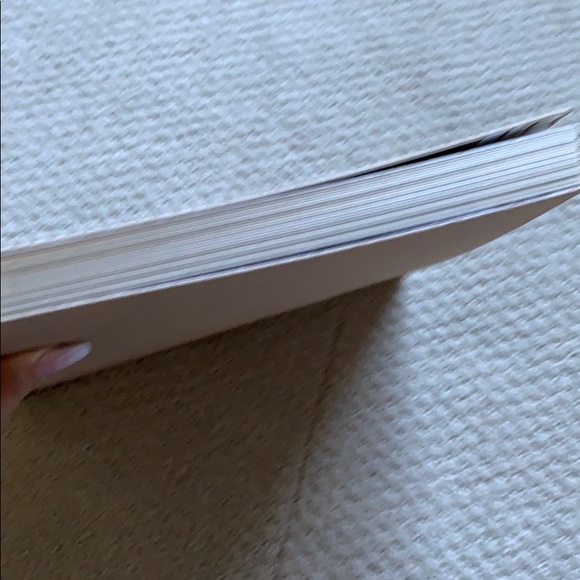 🔥2 for 20🔥INDIVIDUALS portraits book - Picture 6 of 7